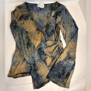 Geri C NewYork long sleeve wrap shirt